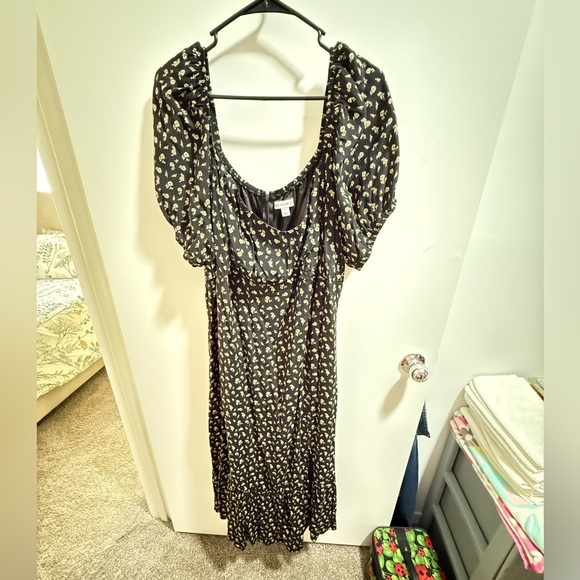 And Now This® by Macy’s - Women’s Printed Puff Sleeve MIDI Dress Size 3X - Picture 2 of 4